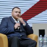 Участник СВО Илья Верещагин рассказал молодым парламентариям о важности поддержки бойцов