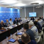 «Дороги, которые нас объединяют: скорость и безопасность»: волгоградские единороссы приняли участие в работе тематической площадки на окружном партийном форуме «Есть результат!»