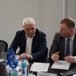 Виталий Крупин проверил безопасные маршруты Академического и Кировского районов