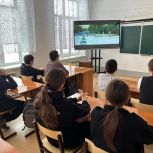 В Пономарёвском районе школьникам показали фильм «Первый на Олимпе»