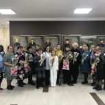 «Единая Россия» поздравила жительниц республики с Международным женским Днем
