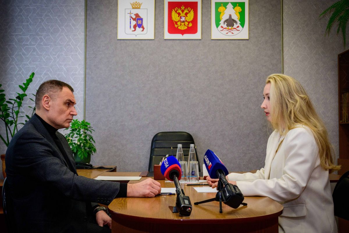 Юрий Зайцев встретился с финалистом Всероссийского конкурса молодых управленцев «Лидеры села - 2025»