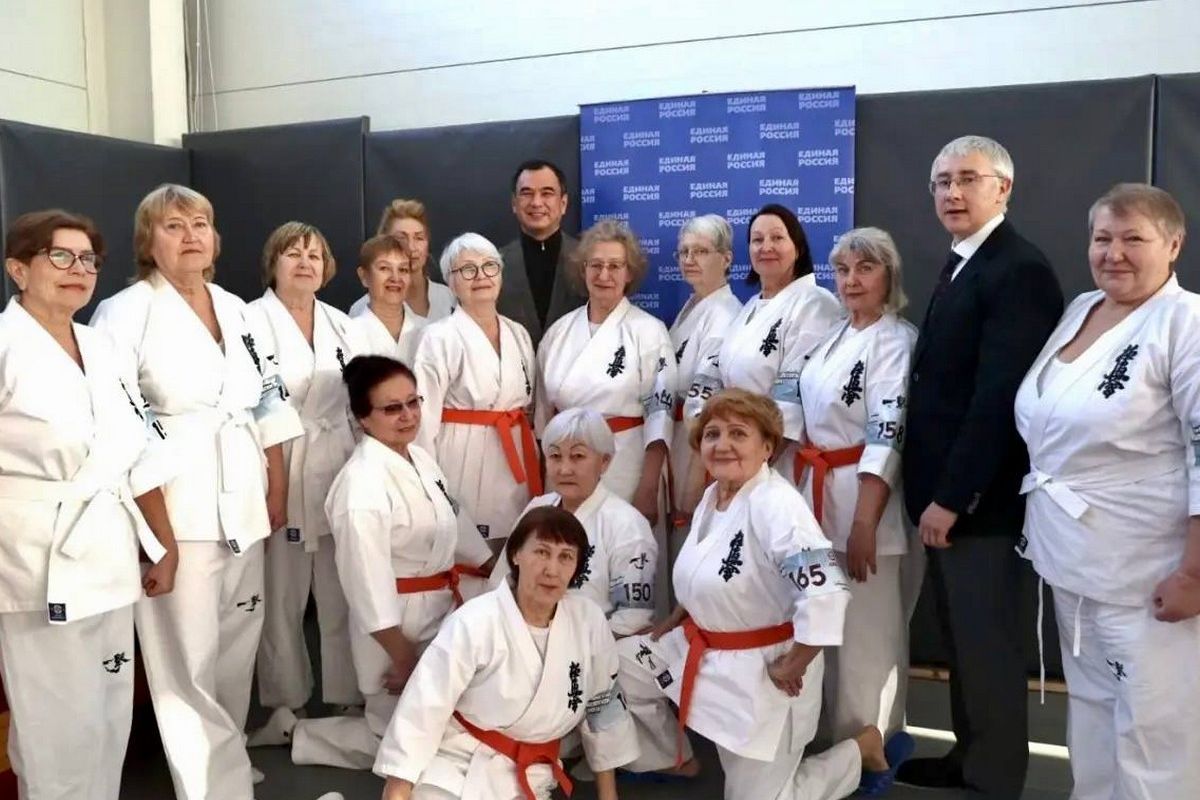 В Шелехове по партпроекту «Старшее поколение» состоялся чемпионат по каратэ