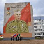 В канун Дня Победы в Вологодской области нарисовали 17-метровое граффити с портретом Героя Советского союза