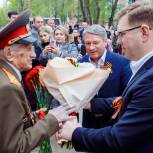 В Липецке единороссы поздравили с Днем Победы 100-летнего фронтовика