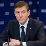 Андрей Турчак: Необходимо ужесточить законодательство в сфере оборота оружия и пересмотреть подходы к организации системы безопасности в школах