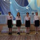 В школе Ставропольского края установили «Парты Героя»
