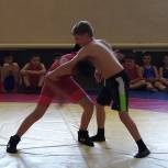 «Единая Россия» помогла организовать турнир по вольной борьбе во Владикавказе