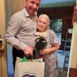 В Чебаркуле волонтеры и депутаты «Единой России» оказали помощь пожилой женщине, находящейся в тяжелой ситуации