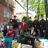 По улицам мы возвестим - Победа!: в Краснодаре во дворах у ветеранов проходят концерты