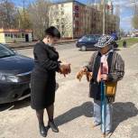 Единороссы участвуют в акции «Георгиевская ленточка»