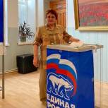 Старейшие члены Партии принимают участие в предварительном голосовании