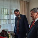Александр Авдеев присоединился к партийной акции «Подарок ветерану»