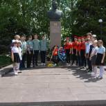 «Парта Героя» в честь дважды Героя Советского Союза Павла Кутахова появилась в Матвеево-Курганском районе