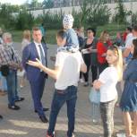 Депутат Госдумы Антон Гетта пообещал проработать вопрос о строительстве детского сада в районе ЖК «Акварель»