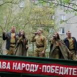 В Егорьевске перед домами ветеранов прошли праздничные концерты