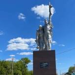 В селе Оренбургской области открыли отреставрированный памятник советским солдатам