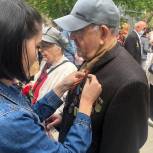 В Волгоградской области активисты партии раздадут больше 45 тысяч георгиевских ленточек