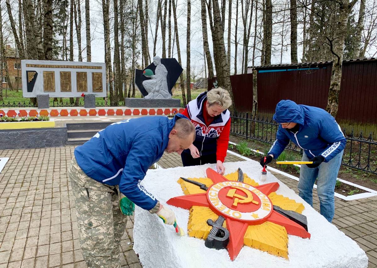 В поселке Миловидово благоустроили братское захоронение