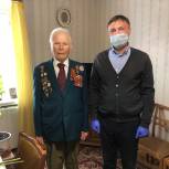 Активисты Партии поздравляют ветеранов Великой Отечественной войны с наступающим Днем Победы