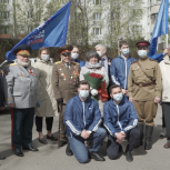 Единороссы Северного Бутова провели персональный праздничный парад  для ветерана Великой Отечественной войны