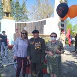 В Усть-Катаве возложили цветы к вечному огню и мемориалу Победы