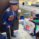 Единороссы поздравляют ветеранов в Новосибирске с наступающим праздником Победы