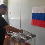 Дмитрий Кудинов проголосовал на довыборах в Саратовскую областную Думу
