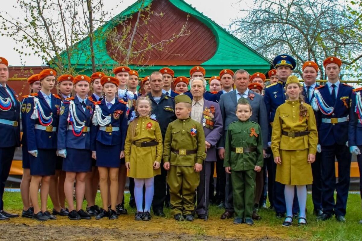 В Ковылкино для ветерана Великой Отечественной войны устроили парад у дома