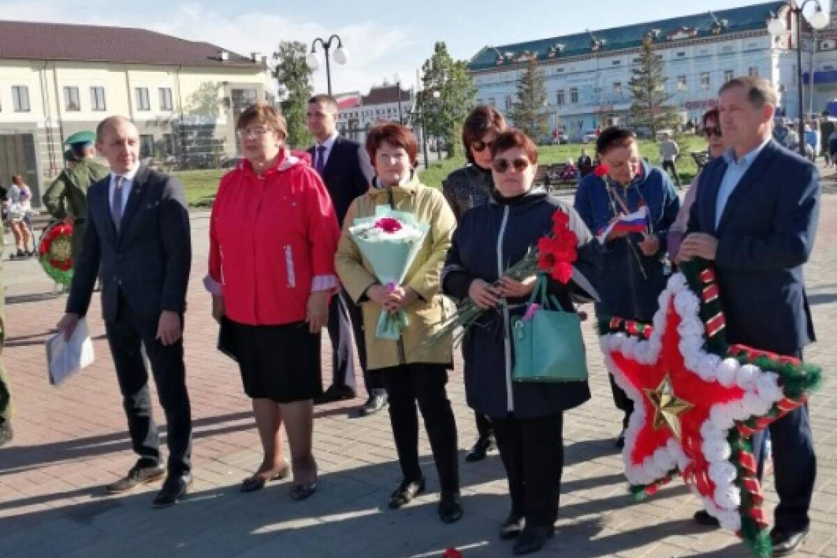 Новости троицка. Пограничники Троицк Челябинская область. День пограничника 2022 в Родниках Ивановской области. Сквер памяти. День города Троицк.