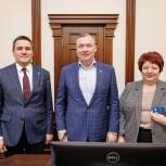 Состав уральских единороссов пополнился опытными руководителями