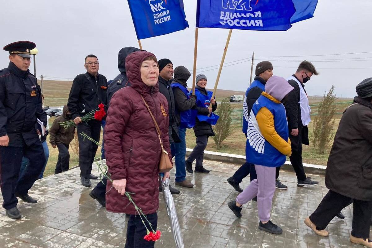 Выборы главы калмыкии. Пресс секретарь Калмыкии. 9 Мая Калмыкия. День Победы Калмыкия.