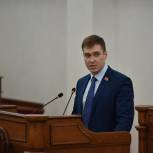 Артем Сафонов: «Законопроект о дополнительных мерах поддержки медиков поможет привлечь больше тысячи новых кадров»