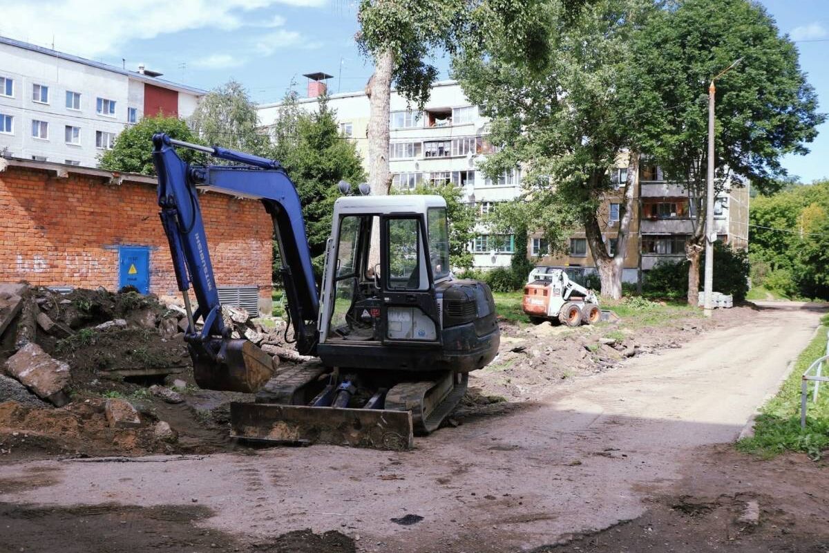 Стало известно, когда начнется ремонт межквартальных проездов в Смоленске