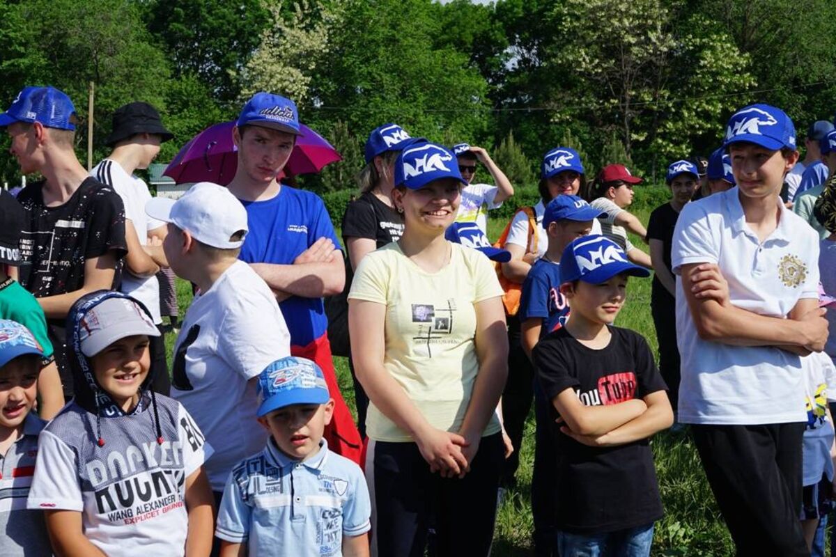 В канун Международного дня защиты детей партийцы организовали для детей праздник на конно-спортивной школе