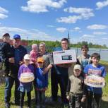 Депутат Рязанской областной Думы подарил многодетной семье микроволновую печь