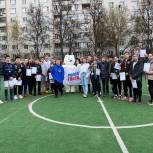 На юго-западе Москвы единороссы провели футбольный турнир, приуроченный ко Дню Победы