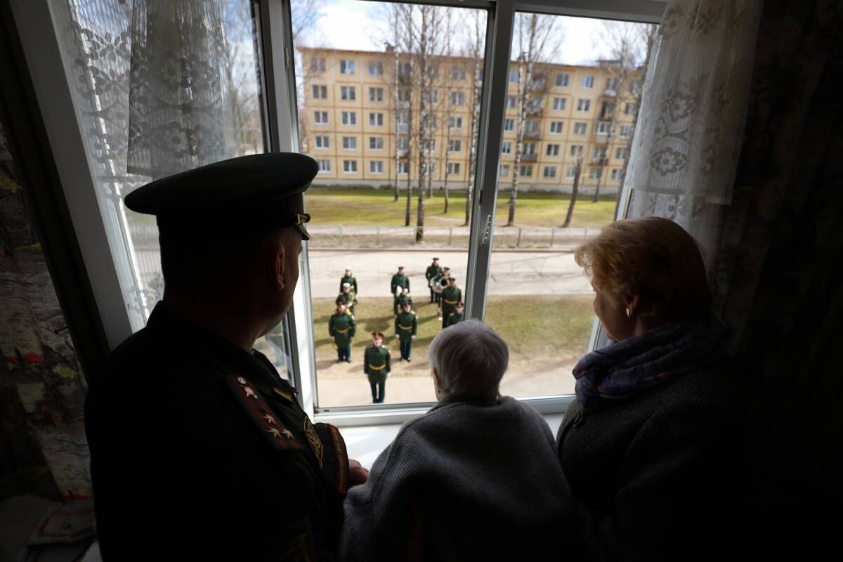 Военнослужащие 7-й Гвардейской Краснознамённой ракетой дивизии исполнили  концерты для ветеранов Тверской области