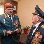 Сергей Меликов поздравил ветерана ВОВ Курбана Курбанова с Днём Победы