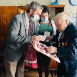 Дмитрий Грибков поздравил с Днем Победы ветеранов в Нерехтском районе