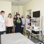 Объединение женщин-депутатов «Мәрхәмәт-Милосердие» держит на контроле работу и оснащённость гериатрических кабинетов