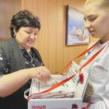 Единороссы в Лабытнанги активно участвуют в акции «Красная гвоздика»