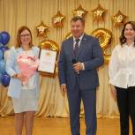 Сергей Мелехин поздравил с окончанием учебы выпускников школы № 63 Верх-Исетского района