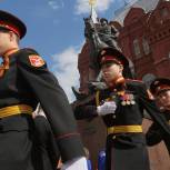 Владимир Путин поддержал инициативу «Единой России» и ввёл специальную дополнительную квоту льготного приёма в вузы для детей военнослужащих, участвующих в спецоперации