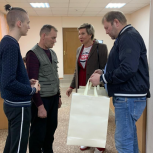 Вынужденным переселенцам вручили фирменные костюмы сборной команды РТ по дзюдо