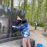 На Высокой горе облагородили территории вокруг памятников военным