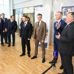 В Заксобрании Пермского края открылась фотовыставка, посвященная Лысьвенскому округу