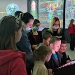 Волонтерский центр «Единой России» на Кубани организовал экскурсию в интерактивный музей «Россия – моя история» для семей с детьми из Донбасса