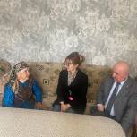 Депутат Асият Алиева посетила ветеранов труда Дербентского района