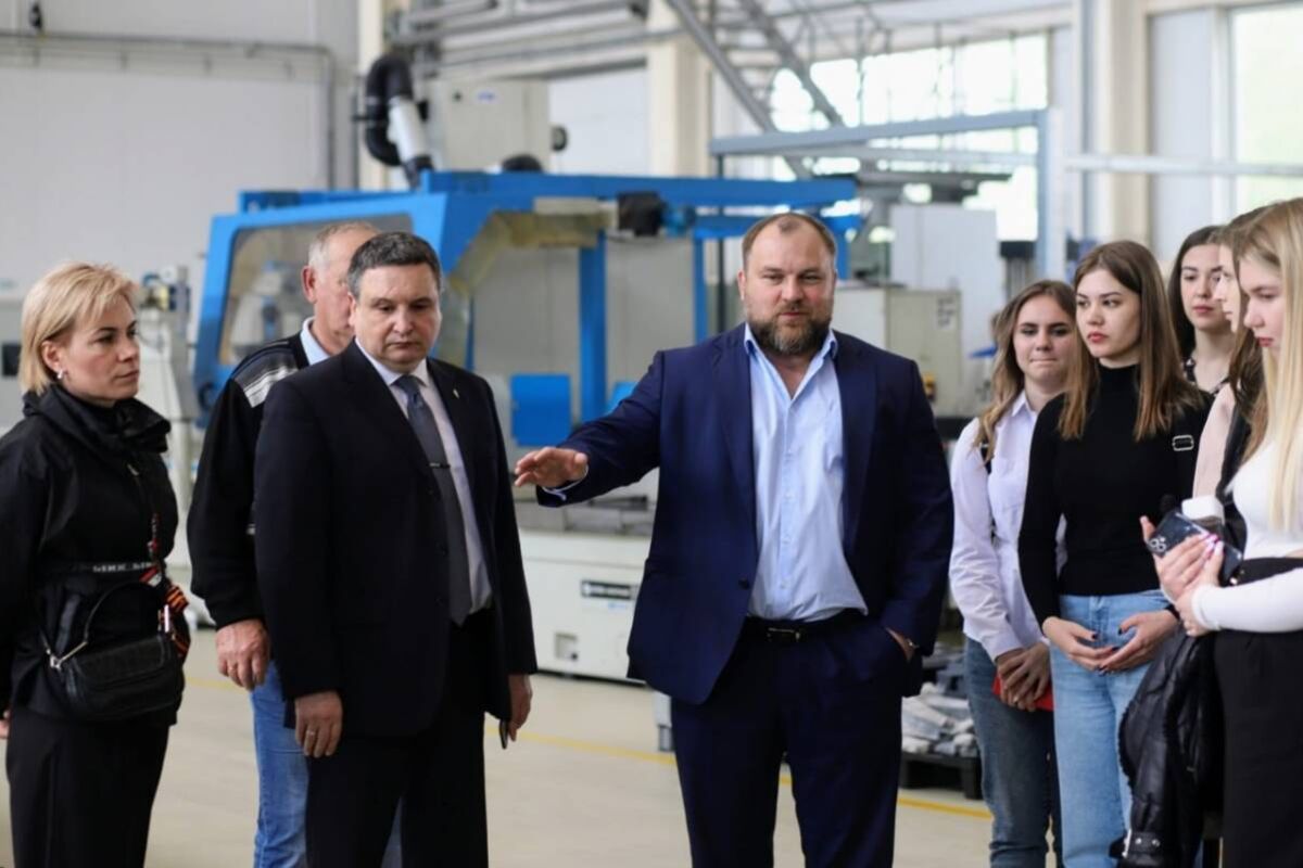 В Пензе «Единая Россия» помогла студентам посетить ведущее станкостроительное предприятие